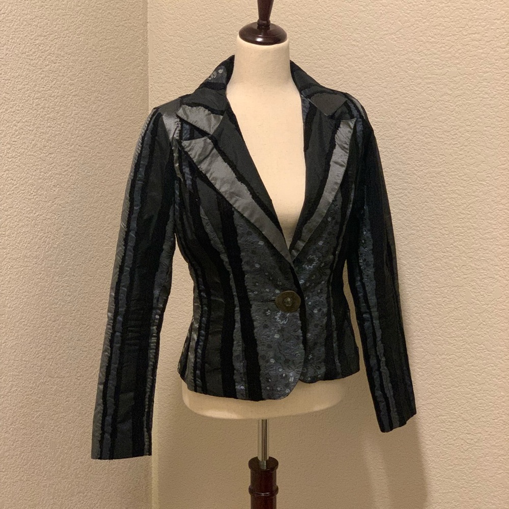 Beautiful & Stylish Women's Bisou Bisou Sz 8 Light Jacket Dark Blue, Black, Gray